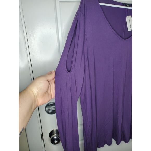 NWT Lane Bryant Purple Cold Shoulder Long Sleeve V-neck Shirt - Picture 2 of 5
